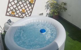 Chalet Con Jacuzzi Climatizado, Barbacoa Y Cerca De La Playa
